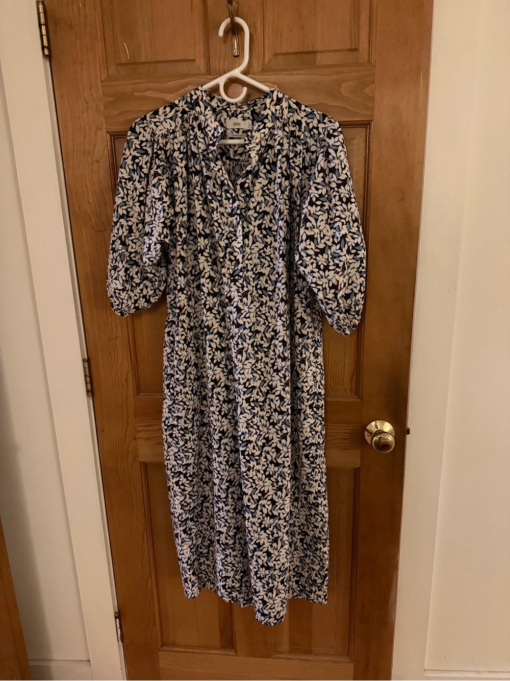 CLOSED dark brown Floral Midi Dress with White Leaf Print and Puff Sleeves
